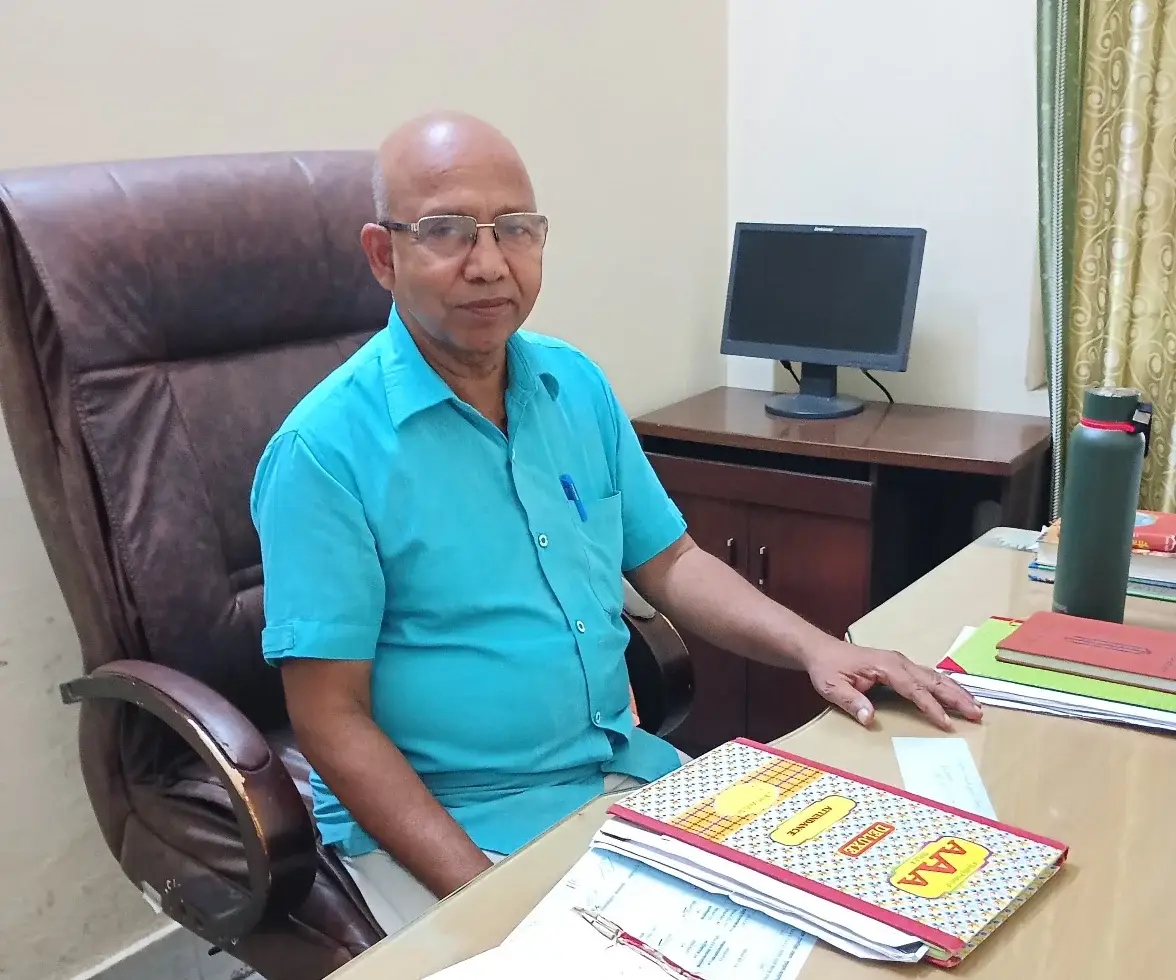 Dr. Satyapati ji